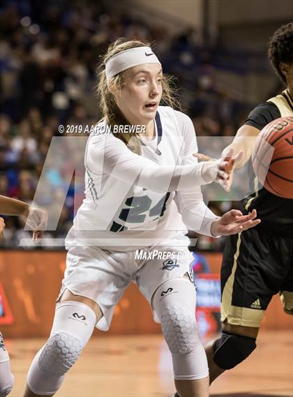 Thumbnail 1 in Little Rock Christian Academy vs. Jonesboro (AAA 5A Final) photogallery.