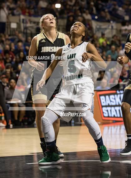 Thumbnail 3 in Little Rock Christian Academy vs. Jonesboro (AAA 5A Final) photogallery.