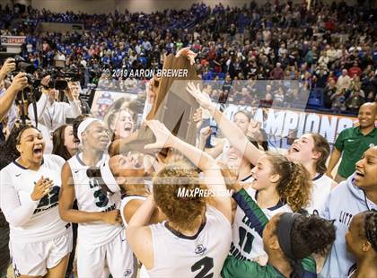 Thumbnail 3 in Little Rock Christian Academy vs. Jonesboro (AAA 5A Final) photogallery.