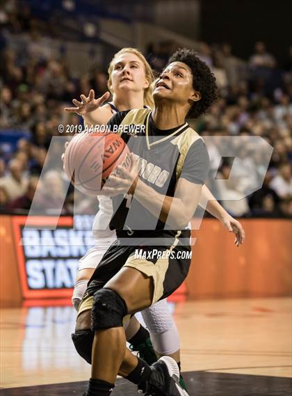 Thumbnail 2 in Little Rock Christian Academy vs. Jonesboro (AAA 5A Final) photogallery.