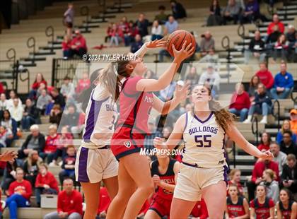 Thumbnail 3 in Plainfield vs. Brownsburg (IHSAA 4A Sectional 12 Semifinal) photogallery.