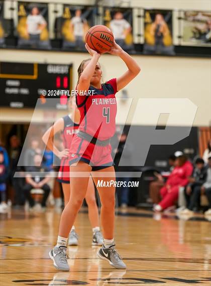 Thumbnail 1 in Plainfield vs. Brownsburg (IHSAA 4A Sectional 12 Semifinal) photogallery.