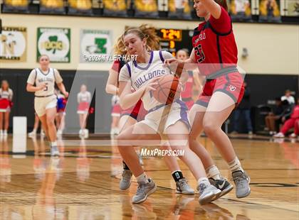 Thumbnail 2 in Plainfield vs. Brownsburg (IHSAA 4A Sectional 12 Semifinal) photogallery.