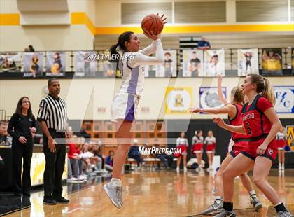 Thumbnail 2 in Plainfield vs. Brownsburg (IHSAA 4A Sectional 12 Semifinal) photogallery.