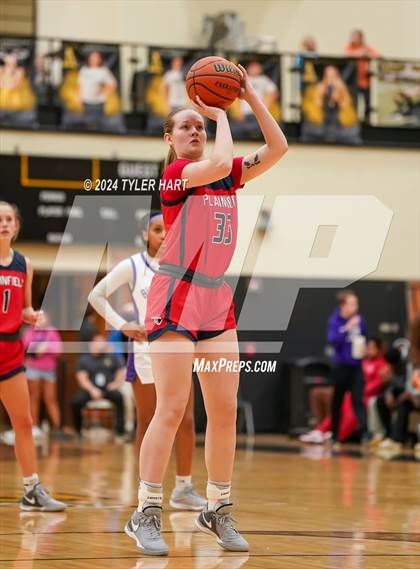 Thumbnail 1 in Plainfield vs. Brownsburg (IHSAA 4A Sectional 12 Semifinal) photogallery.