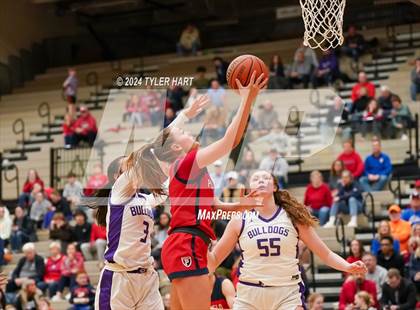 Thumbnail 1 in Plainfield vs. Brownsburg (IHSAA 4A Sectional 12 Semifinal) photogallery.