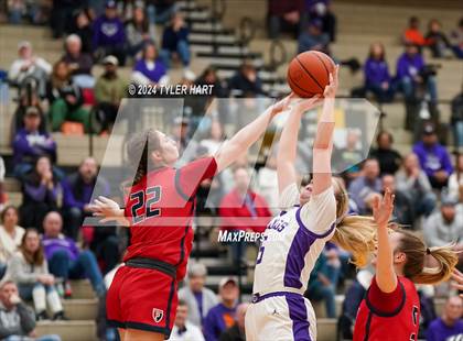 Thumbnail 2 in Plainfield vs. Brownsburg (IHSAA 4A Sectional 12 Semifinal) photogallery.