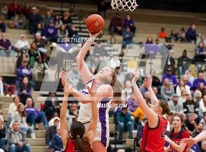 Thumbnail 2 in Plainfield vs. Brownsburg (IHSAA 4A Sectional 12 Semifinal) photogallery.