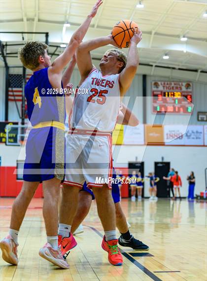 Thumbnail 3 in JV: Bergman @ Lead Hill photogallery.