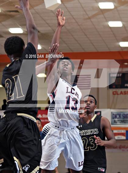 Thumbnail 2 in Lafayette Christian Academy vs. John Carroll (Chick-Fil-A Classic)  photogallery.