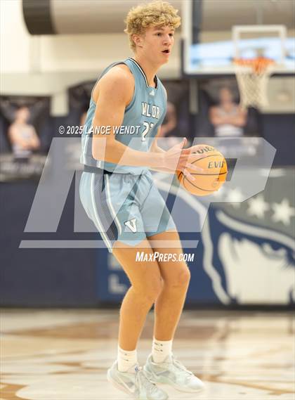 Thumbnail 2 in Valor Christian @ Columbine photogallery.