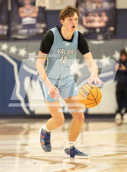 Thumbnail 2 in Valor Christian @ Columbine photogallery.