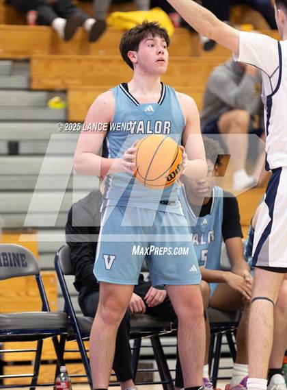 Thumbnail 1 in Valor Christian @ Columbine photogallery.