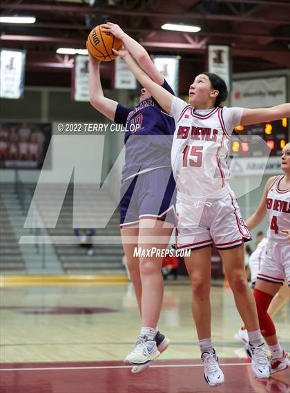 Thumbnail 2 in Springville vs. Herriman (Beetdigger Classic) photogallery.