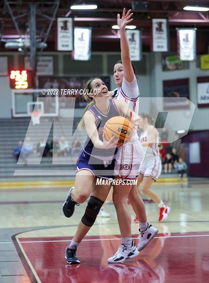Thumbnail 3 in Springville vs. Herriman (Beetdigger Classic) photogallery.