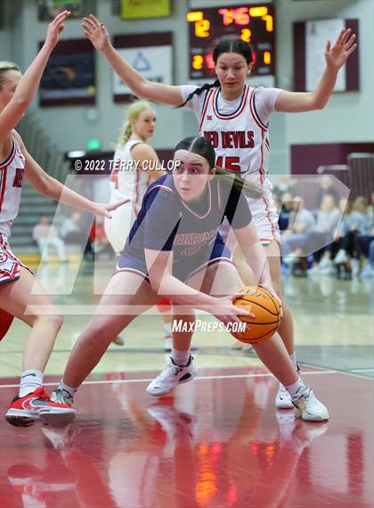 Thumbnail 2 in Springville vs. Herriman (Beetdigger Classic) photogallery.