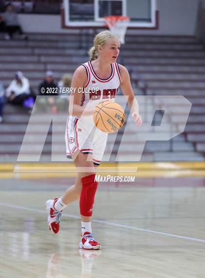 Thumbnail 2 in Springville vs. Herriman (Beetdigger Classic) photogallery.