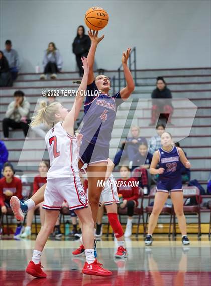 Thumbnail 3 in Springville vs. Herriman (Beetdigger Classic) photogallery.