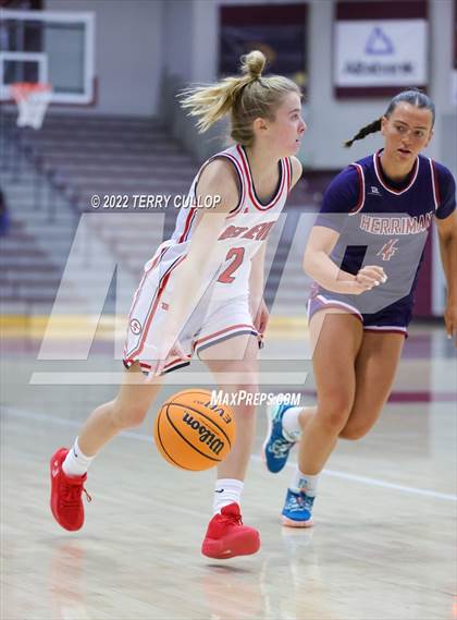 Thumbnail 3 in Springville vs. Herriman (Beetdigger Classic) photogallery.