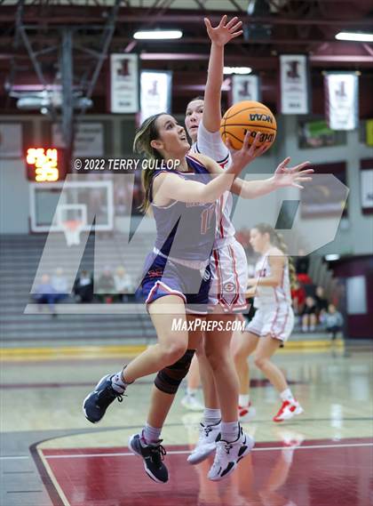 Thumbnail 3 in Springville vs. Herriman (Beetdigger Classic) photogallery.