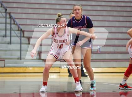 Thumbnail 2 in Springville vs. Herriman (Beetdigger Classic) photogallery.