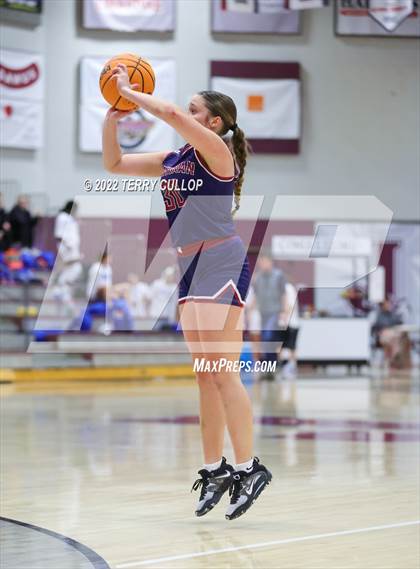 Thumbnail 3 in Springville vs. Herriman (Beetdigger Classic) photogallery.