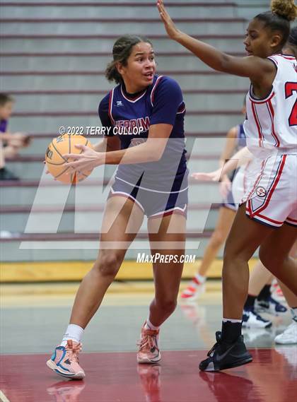 Thumbnail 2 in Springville vs. Herriman (Beetdigger Classic) photogallery.