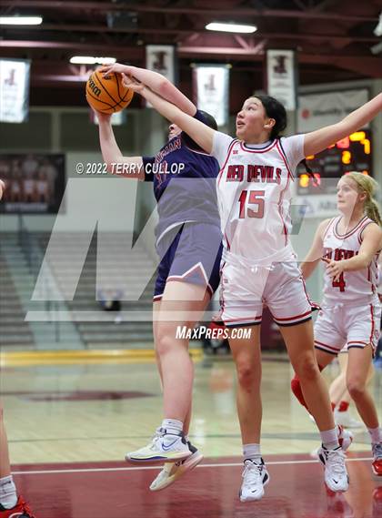 Thumbnail 3 in Springville vs. Herriman (Beetdigger Classic) photogallery.