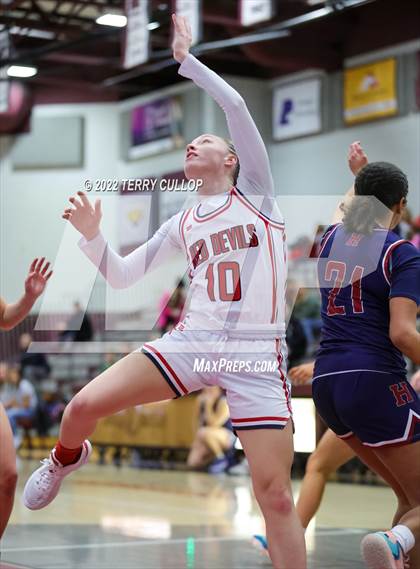 Thumbnail 2 in Springville vs. Herriman (Beetdigger Classic) photogallery.