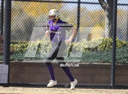 Thumbnail 2 in D'Evelyn vs Holy Family (CHSAA 4A Semifinal) photogallery.