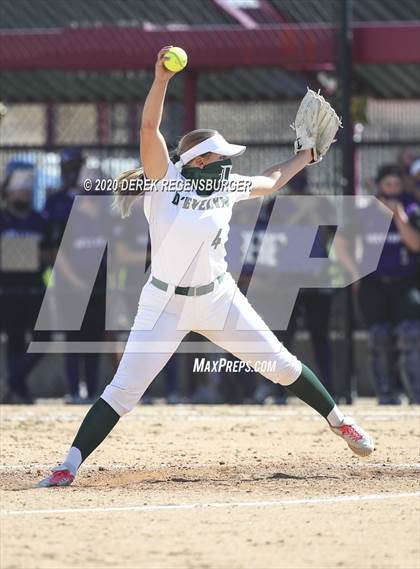 Thumbnail 2 in D'Evelyn vs Holy Family (CHSAA 4A Semifinal) photogallery.