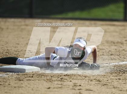 Thumbnail 2 in D'Evelyn vs Holy Family (CHSAA 4A Semifinal) photogallery.