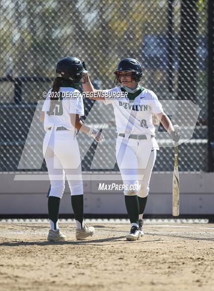 Thumbnail 2 in D'Evelyn vs Holy Family (CHSAA 4A Semifinal) photogallery.