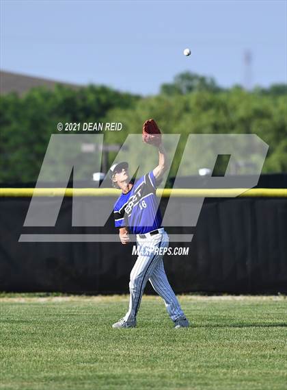 Thumbnail 1 in Homewood-Flossmoor @ Lincoln-Way East (IHSA 4A Sectional Semifinal) photogallery.