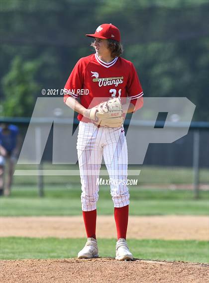 Thumbnail 1 in Homewood-Flossmoor @ Lincoln-Way East (IHSA 4A Sectional Semifinal) photogallery.