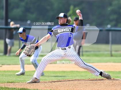 Thumbnail 2 in Homewood-Flossmoor @ Lincoln-Way East (IHSA 4A Sectional Semifinal) photogallery.