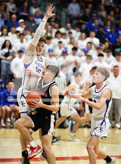 Thumbnail 1 in Ellwood City vs. Mohawk Area photogallery.