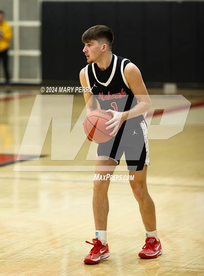 Thumbnail 2 in Ellwood City vs. Mohawk Area photogallery.