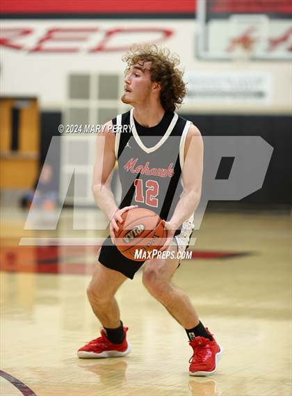 Thumbnail 2 in Ellwood City vs. Mohawk Area photogallery.
