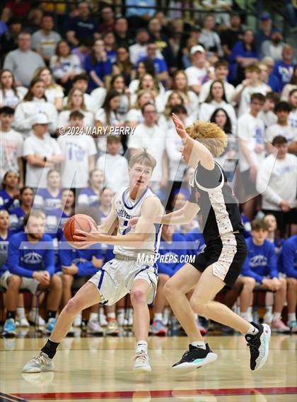 Thumbnail 2 in Ellwood City vs. Mohawk Area photogallery.