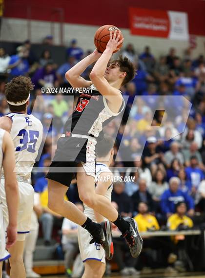 Thumbnail 1 in Ellwood City vs. Mohawk Area photogallery.