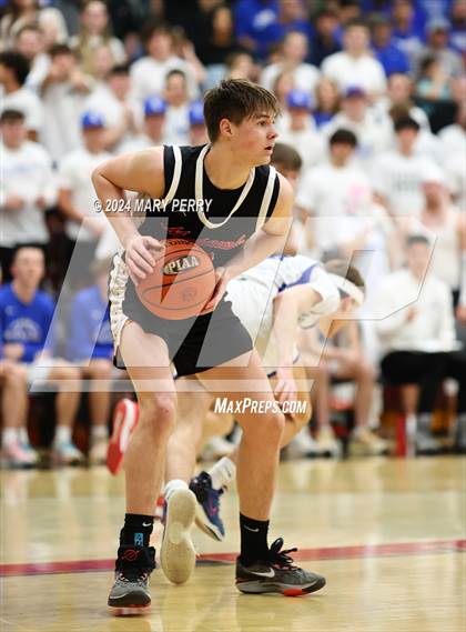 Thumbnail 2 in Ellwood City vs. Mohawk Area photogallery.