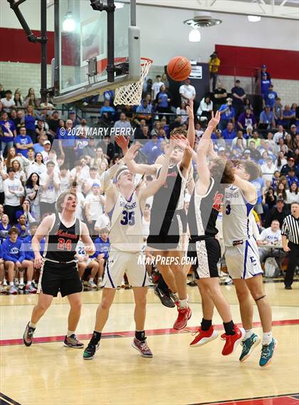 Thumbnail 3 in Ellwood City vs. Mohawk Area photogallery.