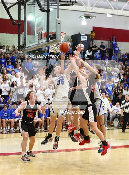 Thumbnail 1 in Ellwood City vs. Mohawk Area photogallery.