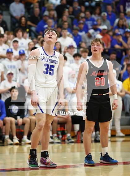 Thumbnail 2 in Ellwood City vs. Mohawk Area photogallery.