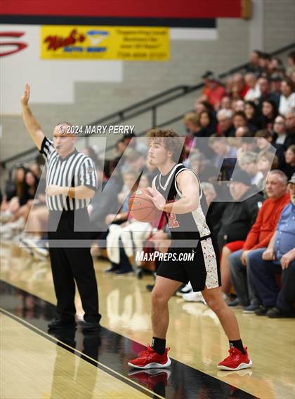 Thumbnail 2 in Ellwood City vs. Mohawk Area photogallery.
