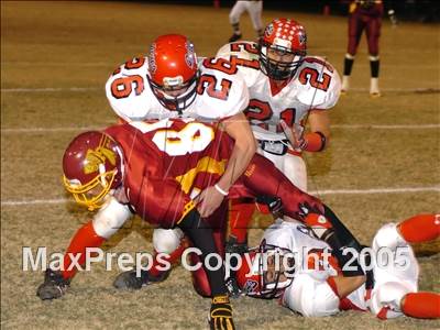 Thumbnail 1 in Hanford vs. Tulare Union (Section Playoffs) photogallery.