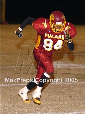Thumbnail 2 in Hanford vs. Tulare Union (Section Playoffs) photogallery.