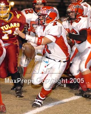 Thumbnail 2 in Hanford vs. Tulare Union (Section Playoffs) photogallery.