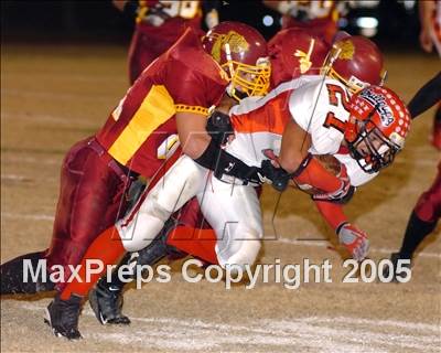 Thumbnail 1 in Hanford vs. Tulare Union (Section Playoffs) photogallery.